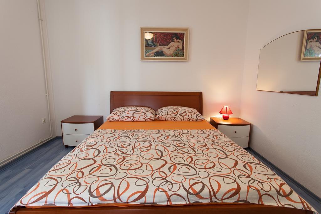 Apartman Kondic Omišalj Habitación foto