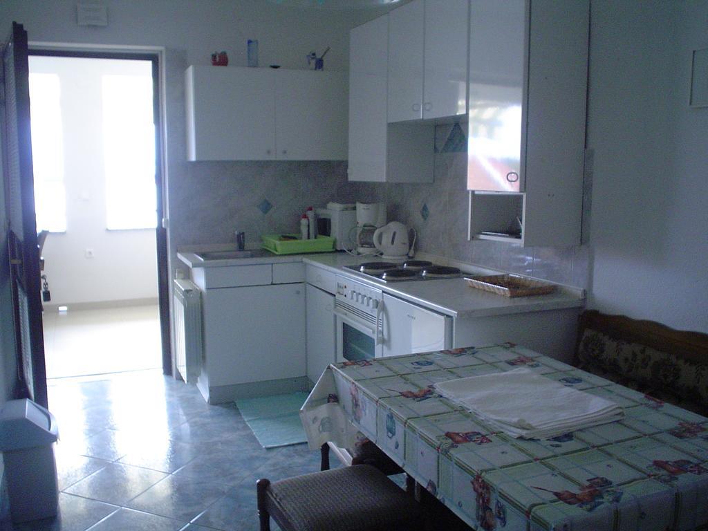 Apartman Kondic Omišalj Habitación foto